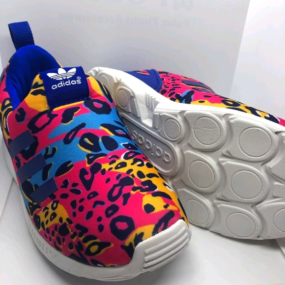 Adidas Shoes for kids - Picture 4 of 7